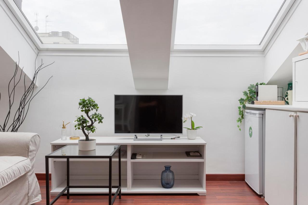 2 Bedroom 2 Bathroom Apt - Duomo 2 Мілан Екстер'єр фото