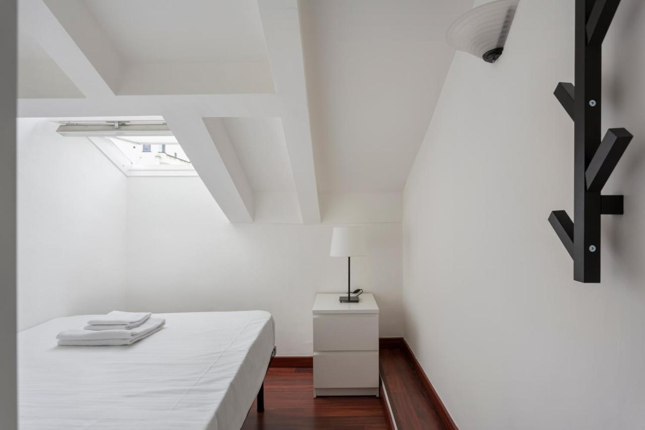 2 Bedroom 2 Bathroom Apt - Duomo 2 Мілан Екстер'єр фото